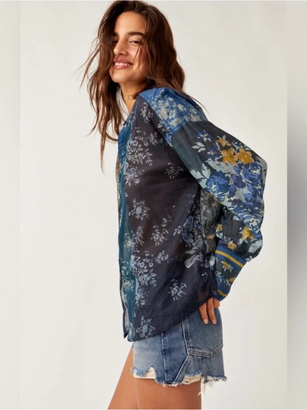 WE THE FREE Flower Patch Top Size M - Picture 2 of 11